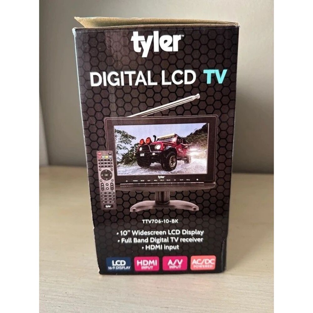 10” digital LCD TV - Picture 2 of 5